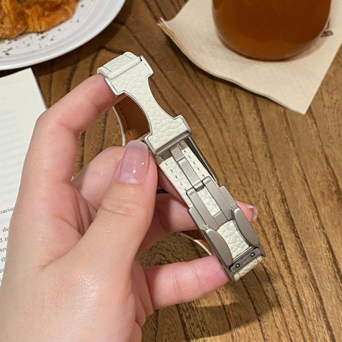 Leather Magnetic Buckle Band for Apple Watch